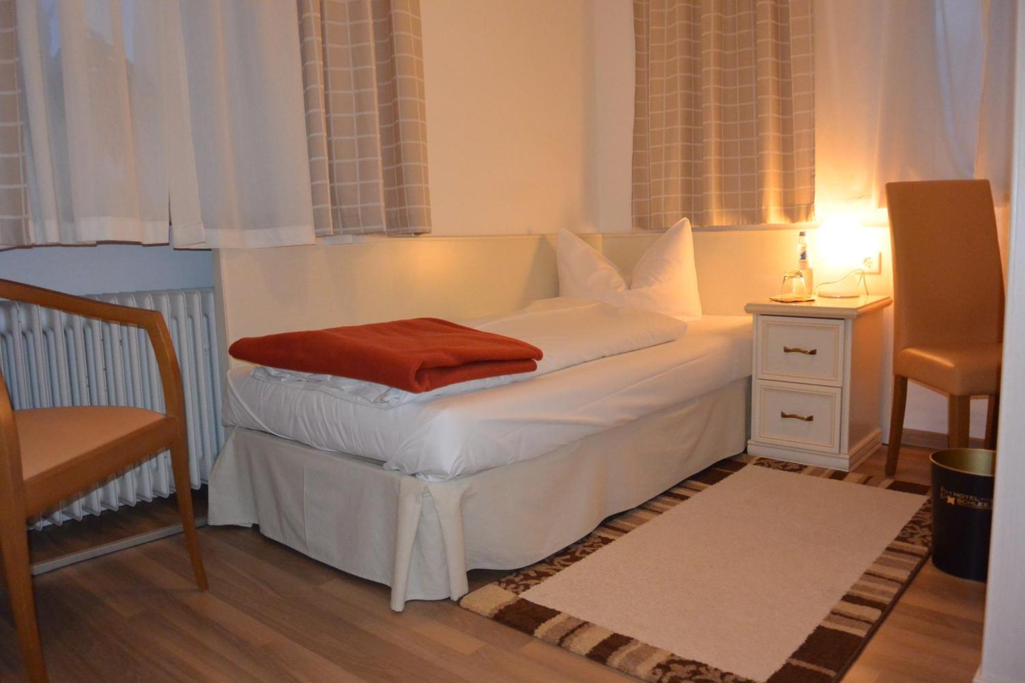 Hotel Schlee Hohenschäftlarn Extérieur photo