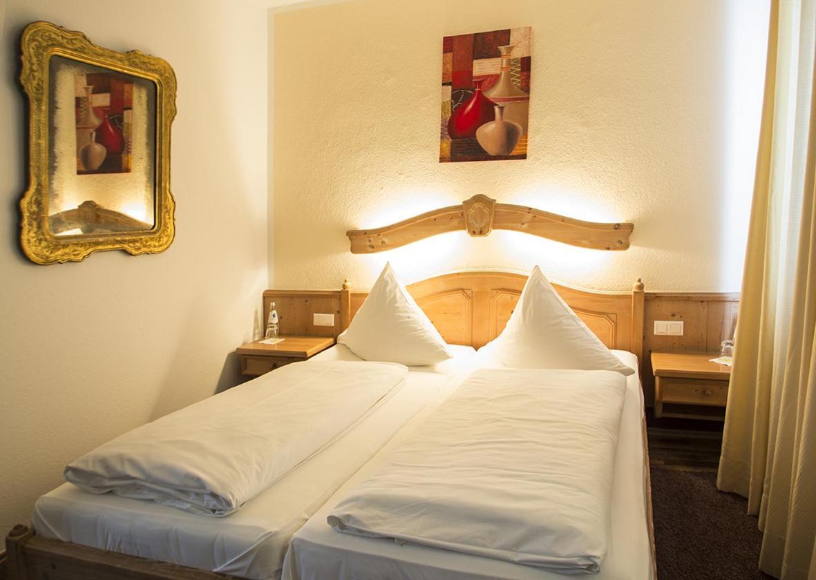 Hotel Schlee Hohenschäftlarn Chambre photo