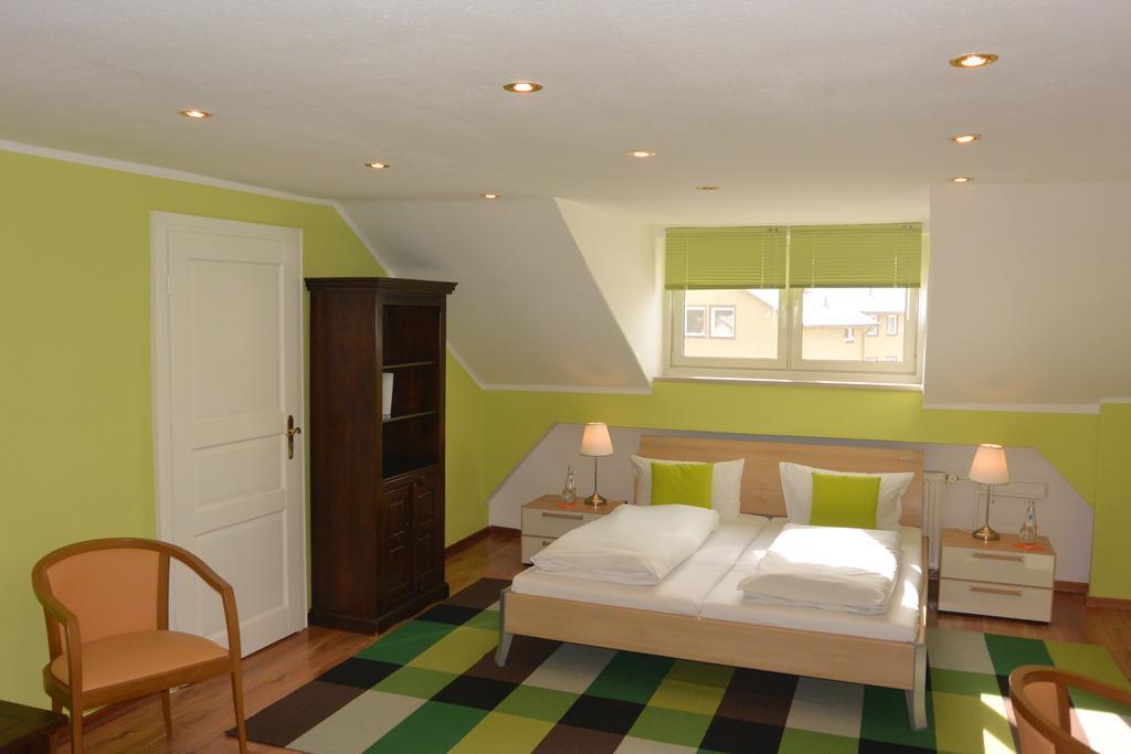 Hotel Schlee Hohenschäftlarn Extérieur photo