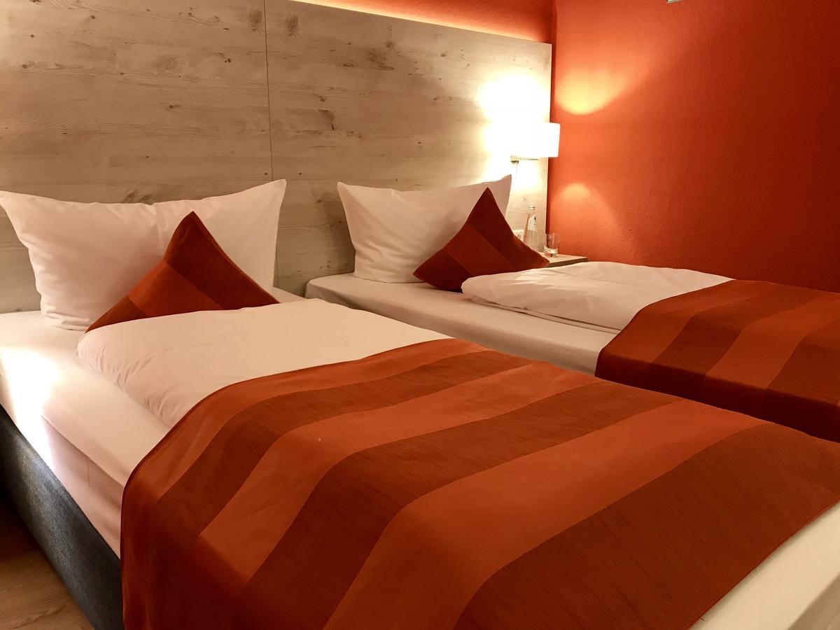 Hotel Schlee Hohenschäftlarn Extérieur photo