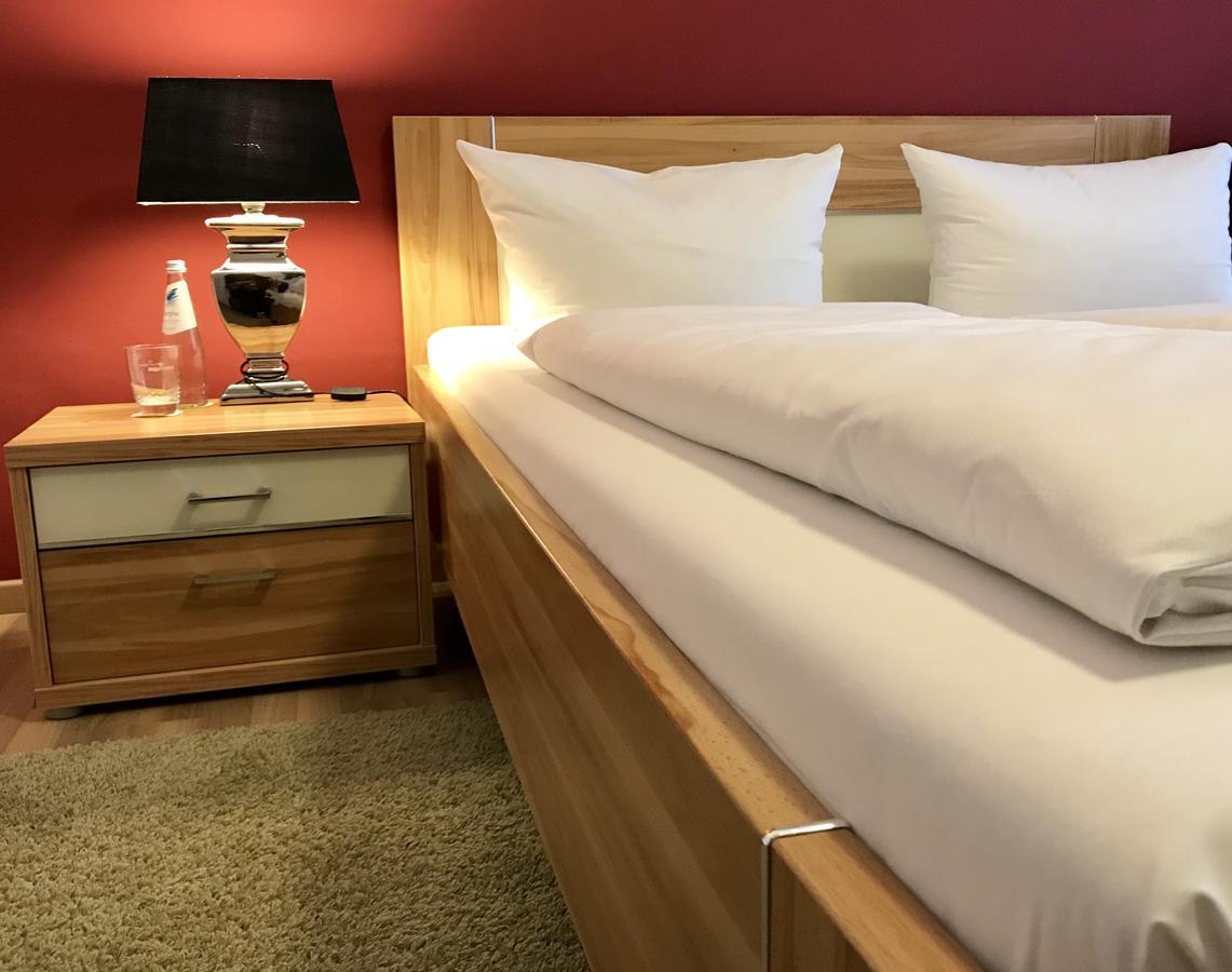 Hotel Schlee Hohenschäftlarn Extérieur photo